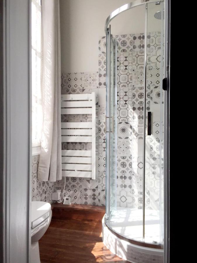 Quai Des Fleurs Bed & Breakfast Saint-Savinien Exterior foto